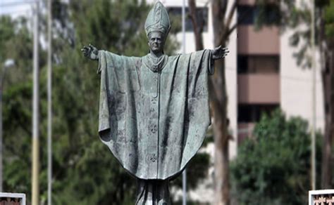 Monumento A Juan Pablo Ii Sic