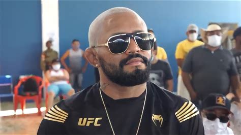 O Deus Da Guerra Deiveson Figueiredo Acompanha O 1 Campeonato De