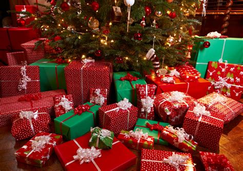 Buying Christmas Gifts Won't Make You Happier | TIME 