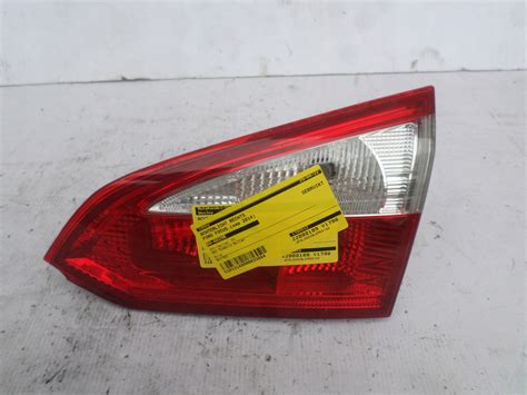 Lampa Ty W Klap Prawa Ford Focus Mk Kombi Za Z Z Bia Obrzegi