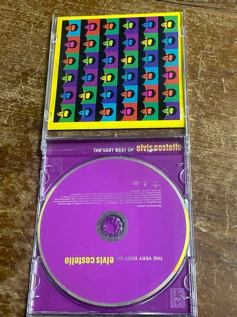 Elvis Costello The Very Best Of Hobbies Toys Music Media Cds