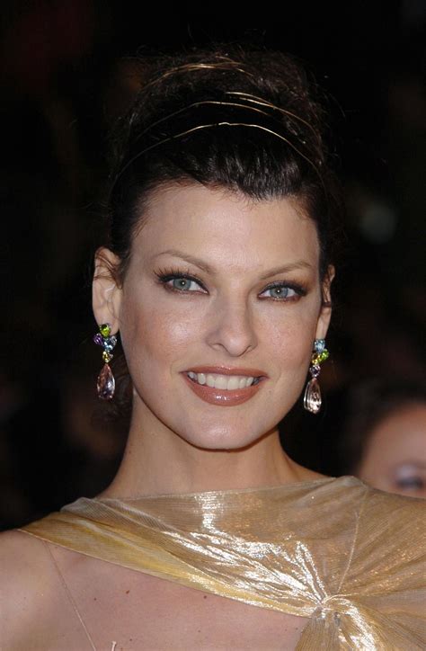 Linda Evangelista Claims She Wants Wrinkles But Still Uses Botox