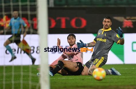 Palermo Modena Le Pagelle Soleri L Eroe Segre Il Migliore