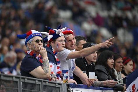 Rugby La France Inscrit Un Nouveau Record D Affluence Au Tournoi Des