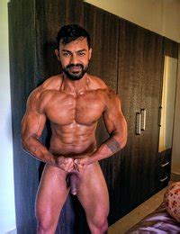 Bonghunk Hot Indian Man Bonghunkx Page Lpsg