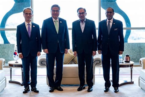 Photo Gallery Pm Anwar Receives Courtesy Call From South Korean