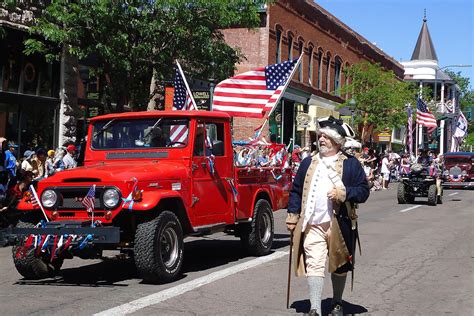 Americas Best Small Town Fourth Of July Celebrations And Fireworks