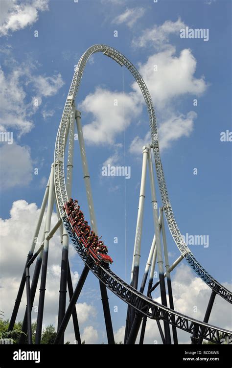 Stealth Rollercoaster Thorpe Park Stock Photo Alamy