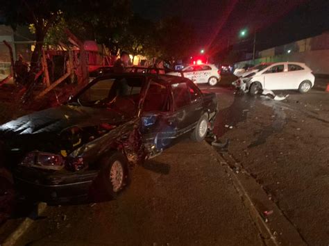 Motorista N O Respeita Sinal De Pare E Causa Acidente No Bairro S O