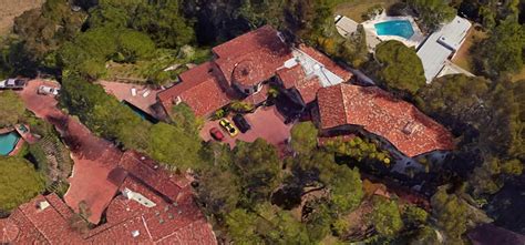 Quentin Tarantino house: Hollywood Hills Mansion - Urban Splatter