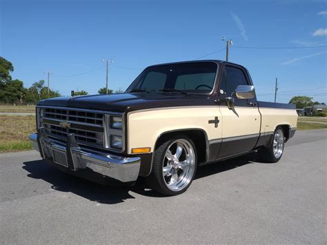 1985 Chevrolet Silverado | GAA Classic Cars