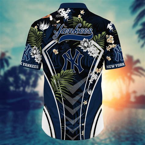 New York Yankees MLB Hawaiian Shirt Beer Gardens Aloha Shirt Trendy Aloha