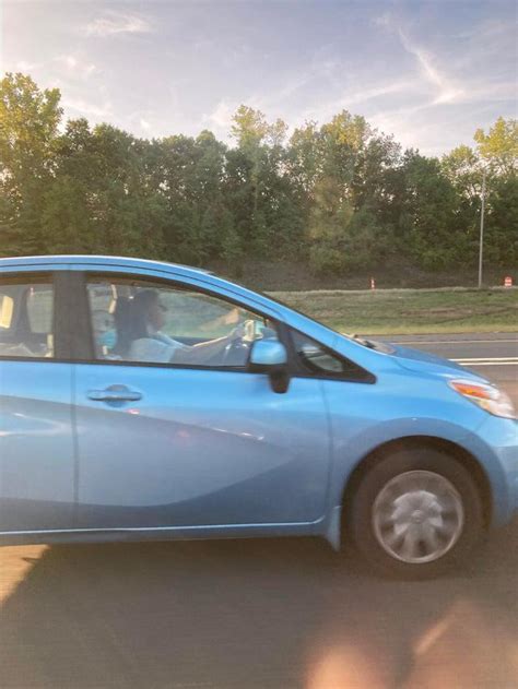 Lady Has A Mannequin In The Passenger Seat So She Can Use The Carpool Lane Rtrashy