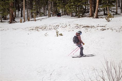 20 Delightful Things to do in Estes Park in the Winter: The Ultimate ...