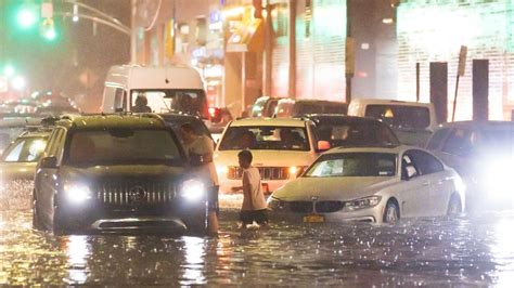 Nueva York En Estado De Emergencia Tras Ser Abatido Por Los Restos Del