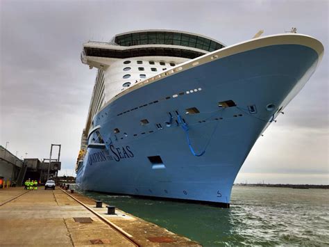 Photos Of Ovation Of The Seas Arriving In Southampton Royal Caribbean