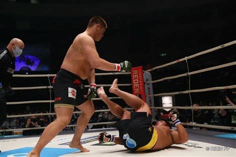 写真：【rizin】スダリオ剛が宮本和志を8秒殺！「強いファイターとやらせてください」 東スポweb