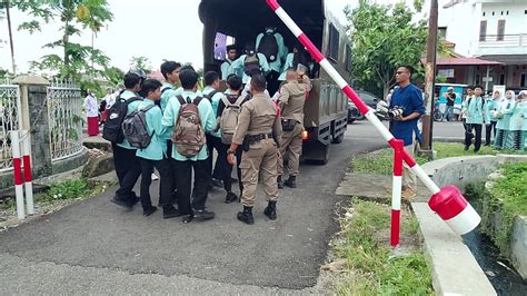 Antisipasi Tawuran Puluhan Pelajar Terpaksa Diamankan Satpol Pp Padang