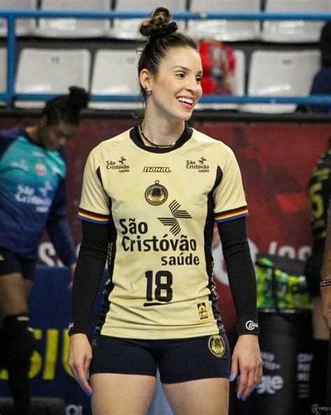 Capitã Camila Brait Voleibol Voley Atleta