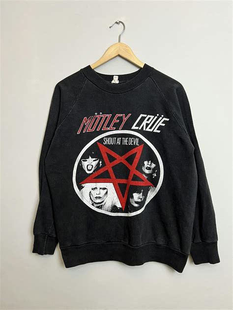 Vintage Rare 80s Motley Crue Shout Devil Rock Band Vintage Crewneck