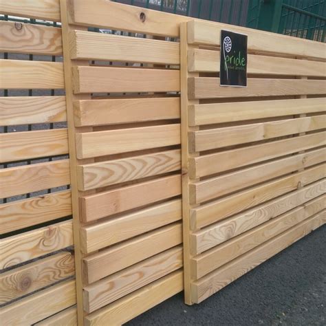 Siberian Larch Slatted Fence Panels Slatted Screen Fencing