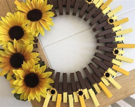 A Sunflower Clothespin Wreath Clothes Pin Wreath Sunflower Crafts