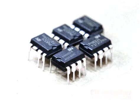 Sd Ic Smps Pwm Pfm Controller With Built In Highvoltage Mosfet