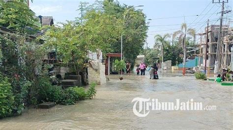 Air Waduk Pacal Meluap Karena Hujan Deras Akses Jalan Bojonegoro Ke