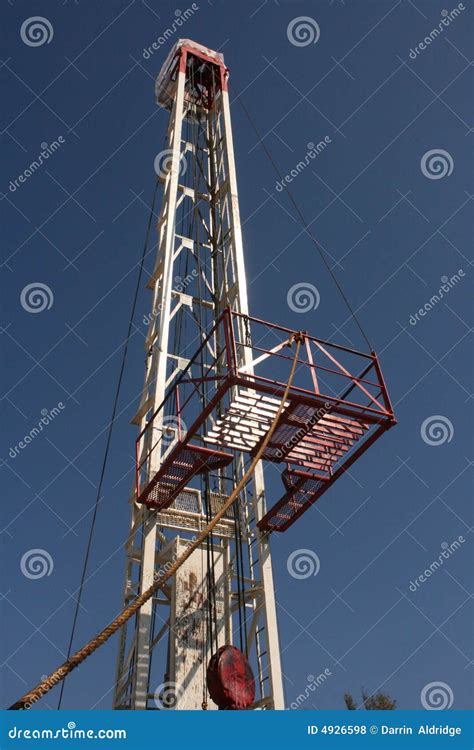 Abandoned Oil Rig stock photo. Image of outdoors, equipment - 4926598