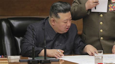 North Korea S Kim Offers Full Support To Putin On Russia Day The