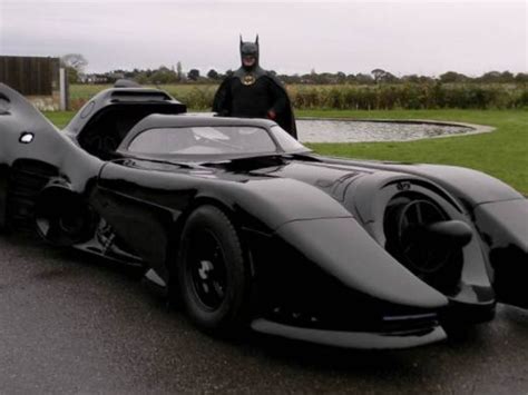 Someone made a real life Batmobile (yes, it has a flamethrower) - Philly