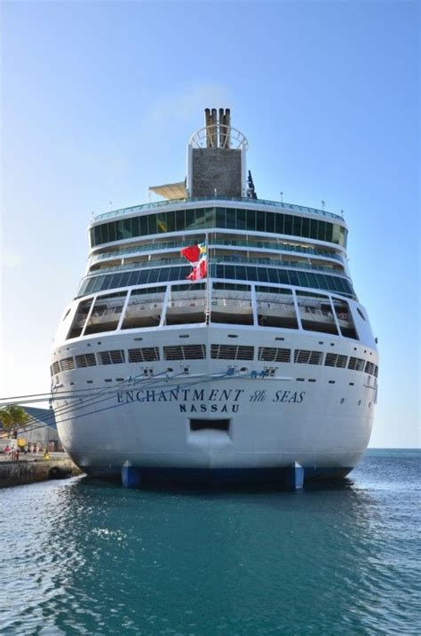 Enchantment of the Seas | Exciting Nightlife and World-Class Entertainment