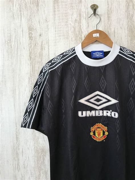 【目立った傷や汚れなし】731【マンチェスターユナイテッド チームtシャツ】umbro アンブロ サッカー イングランド プレミアリーグ 黒