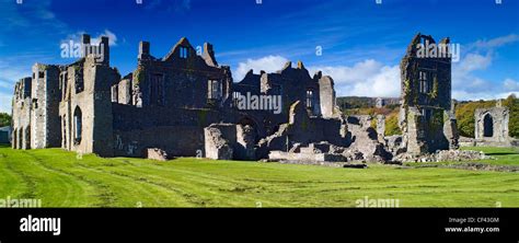 Neath Abbey Hi Res Stock Photography And Images Alamy