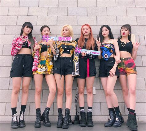 G I Dle· 여자 아이들 G I Dle Twitter Kpop Girls Korea Fashion G I Dle