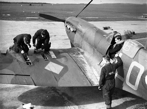 Ground Crew Rearm Spitfire Mk Ia Lo Q Ready For Its Next Sortie At Raf Drem In April 1940 The