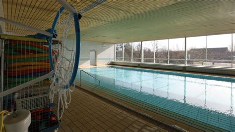 Eine Kaputte Decke Verhindert Den Schwimmunterricht Nach Den Ferien Nw De