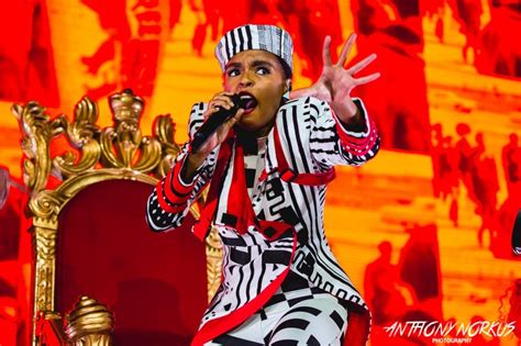 Janelle Monae unfurls arena-like spectacle (Photo Gallery) - Local Spins