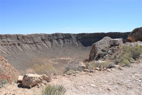 My Visit to the Massive Meteor Crater – Jaunting Jen