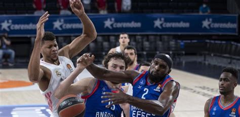 Baloncesto El Real Madrid dice adiós a la Final Four ante el Anadolu