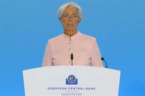 Lagarde BCE Los tipos se fijarán en niveles restrictivos el tiempo