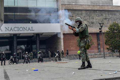 Policía Retoma Control Del Parlamento De Ecuador Tras Asalto De