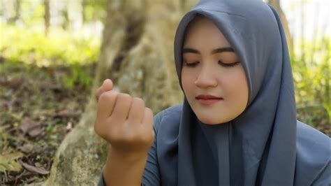 Galau Beratneng Enji Janda Cantik Sampai Sekarang Belum Punya