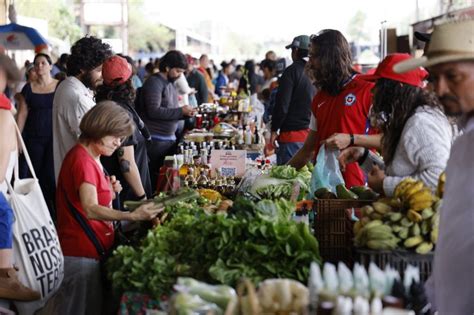 Feira da Reforma Agrária Neusa Paviato mobilizou 20 mil pessoas em