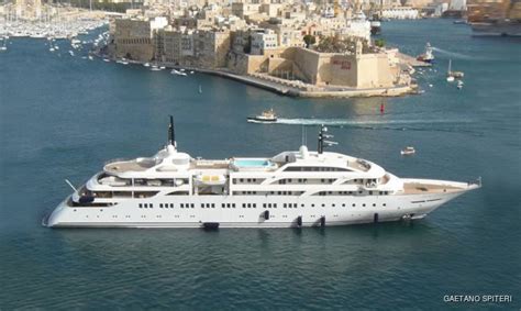 7 Hotel-Like Features on Mega and Super Yachts