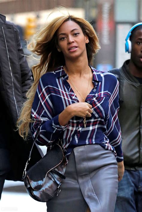 BEYONCE Out and About in New York – HawtCelebs