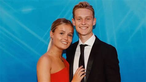 Who Is Mikky Kiemeney Biography Of Frenkie De Jong S Girlfriend