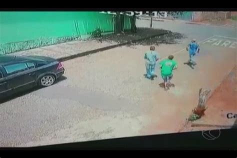 Criminosos Invadem Casa E Matam Duas Pessoas Em Monte Carmelo