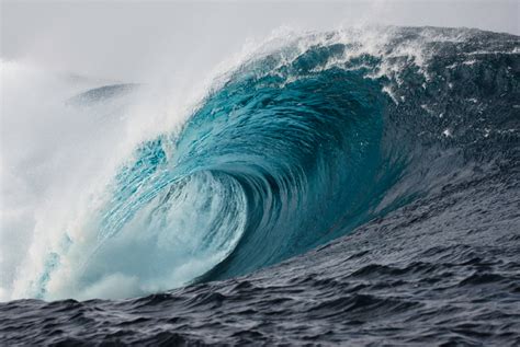 Saiba Como Agir Em Caso De Ondas Gigantes