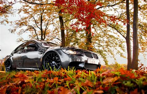 Обои Bmw Autumn Leaves E92 Fall на телефон и рабочий стол раздел